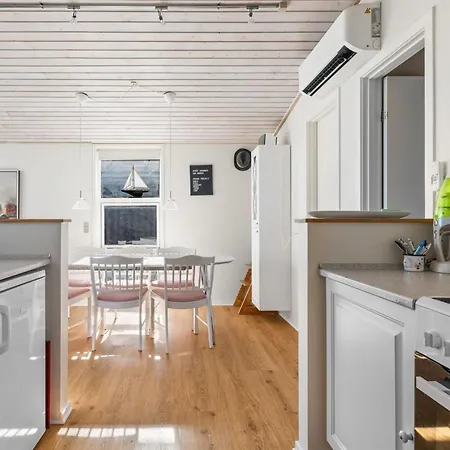 Answald - 10m From The Sea By Interhome Vakantiehuis